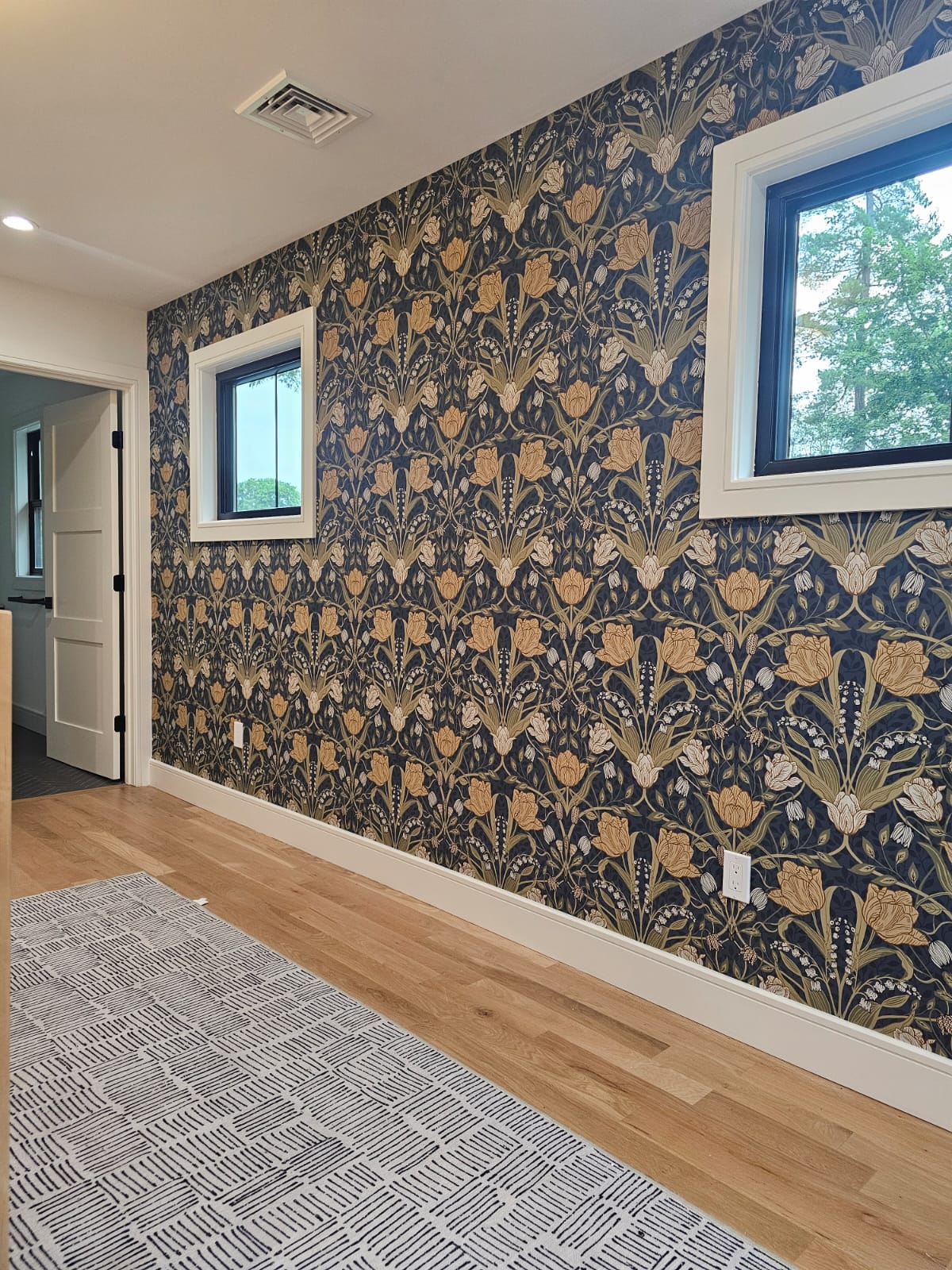 Wallpaper Installation Company